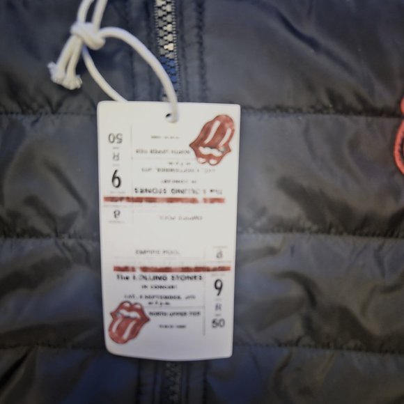 The Rolling Stones Quilted Jacket Classic Tongue Band Logo rock Official L NWT - Picture 8 of 9